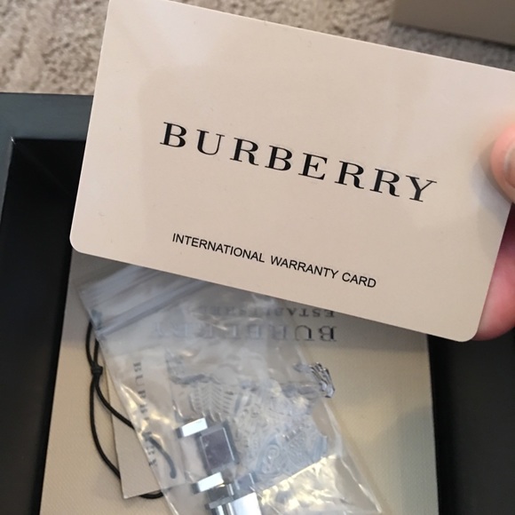 Burberry watch - Picture 4 of 8